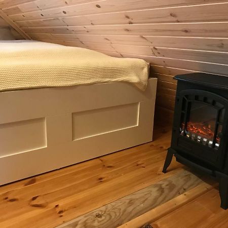 Wellness Huette Am Zwenkauer See Bei Leipzig Екстер'єр фото