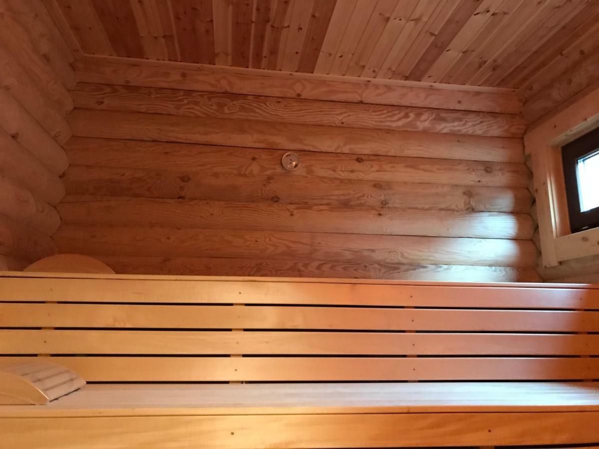 Wellness Huette Am Zwenkauer See Bei Leipzig Екстер'єр фото